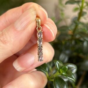 Vintage 10K SOLID GOLD and AQUAMARINE Pendant